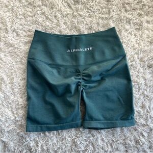 Alphalete Amplify Women’s Scrunched Shorts 4.5